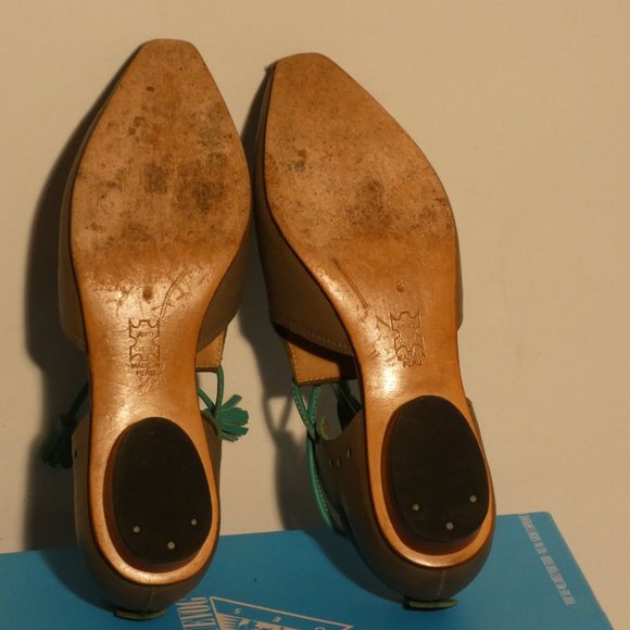 9- John Fluevog Mile End open-sided Kiltie Grey Leather Shoes 8 - Picture 8 of 11